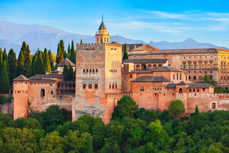 Unique Sites of Granada – Walking Tour for Couples - Itinerary Highlights