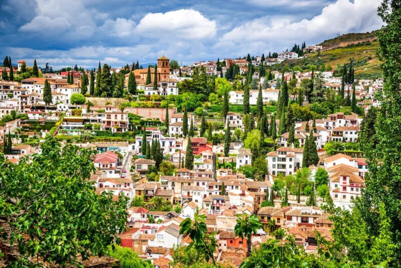 Unique Sites of Granada – Walking Tour for Couples - Honoring Manuel De Fallas Legacy
