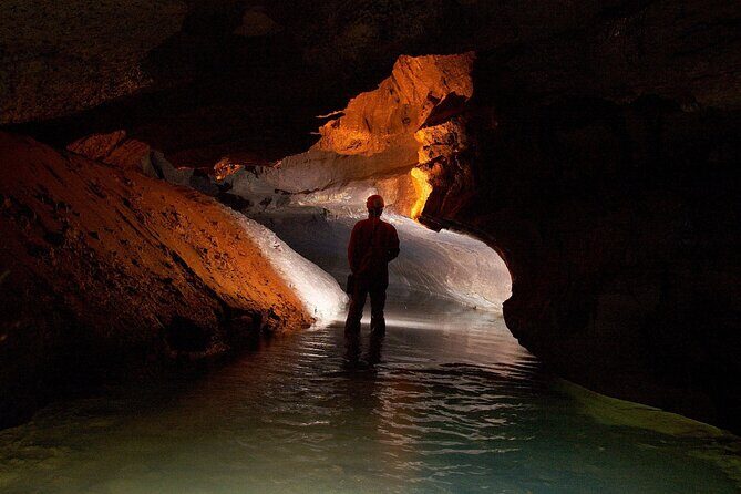 Unique Underground Experience in Soprador do Carvalho Cave - Discover the Unique Underground World of Soprador do Carvalho Cave