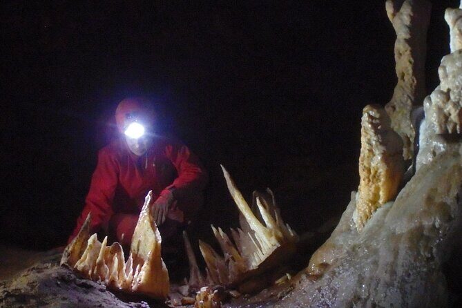 Unique Underground Experience in Soprador do Carvalho Cave - Who Would Enjoy This Tour?