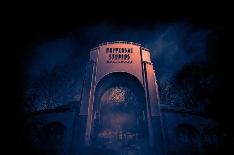 Universal Studios Hollywood: Halloween Horror Nights - An In-Depth Look at the Experience