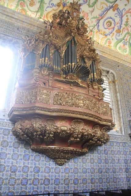 University of Coimbra Walking Tour - Visiting the Facilities