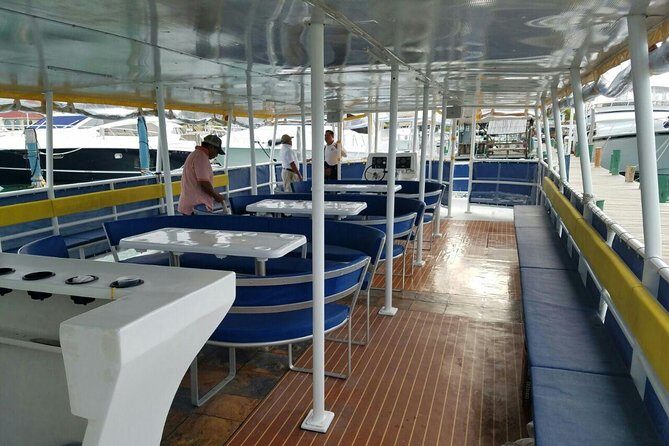 Unlimited Catamaran Isla Mujeres with Transportation from Cancun - Snorkeling and Underwater Attractions