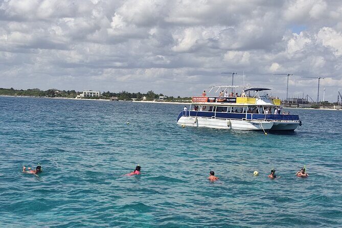 Unlimited Party Catamaran to Isla Mujeres from Playa del Carmen - Introduction  