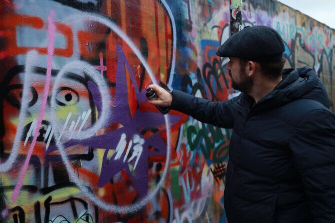 Urban Canvas: Exploring Shoreditch's Vibrant Street Art - Who Should Consider This Tour?