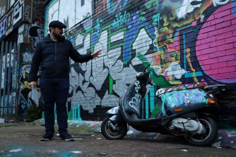 Urban Canvas: Exploring Shoreditchs Vibrant Street Art - Discovering Shoreditchs Creative Palette