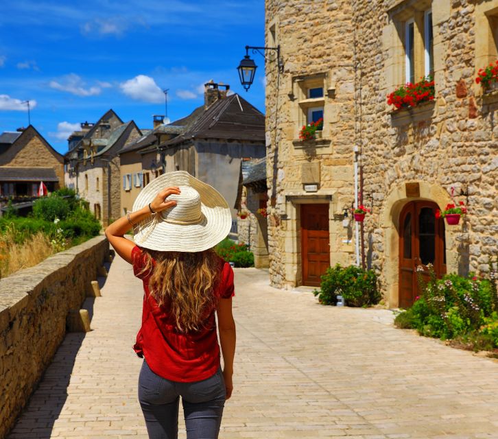 Urbino: Private Walking Tour With Ducal Palace Ticket - Key Points