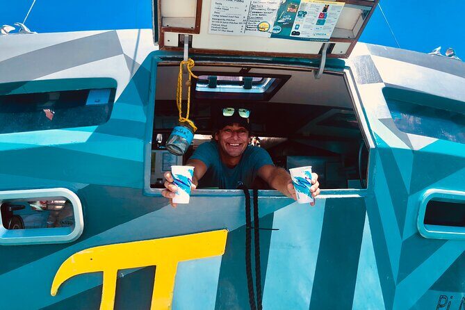 US Virgin Islands Island Hop & Food Boat Tour - The Sum Up