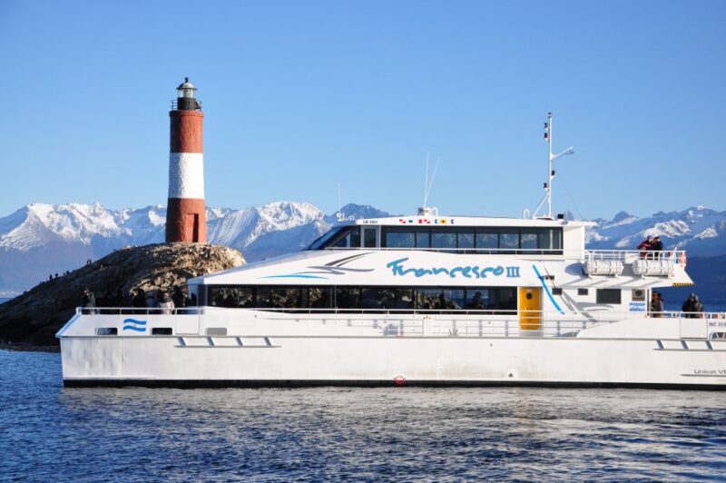 Ushuaia: Beagle Channel & Sea Wolves Island Catamaran Cruise - Meeting Point Information