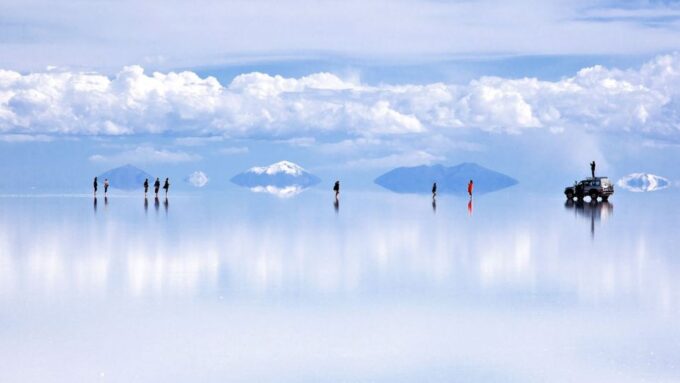 Uyuni: Salt Flats and Sunset Guided Tour With Lunch - Booking Information and Policies