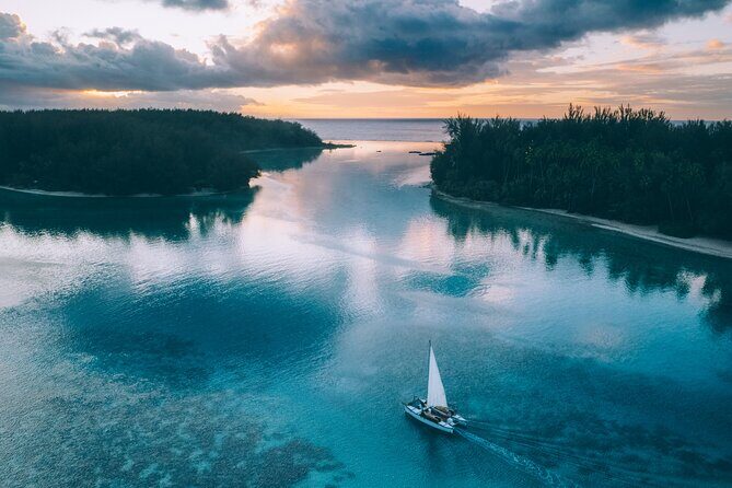 Vaapiti private sunset - Introduction