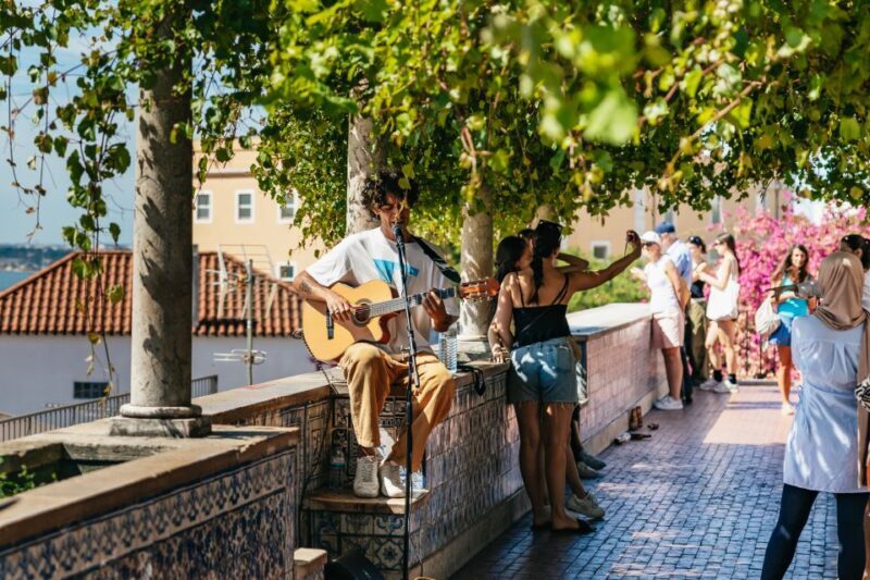 Vadio: Lisbon Old Town Private Tuk Tuk Tour - FAQ