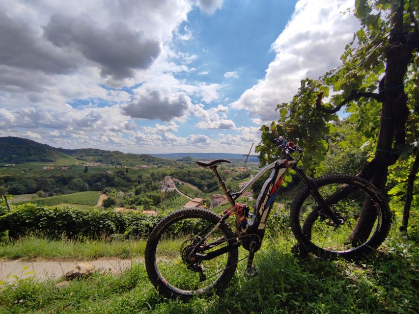 Valdobbiadene: Guided E-Bike Tour in Prosecco Hills - Iconic and Hidden Viewpoints