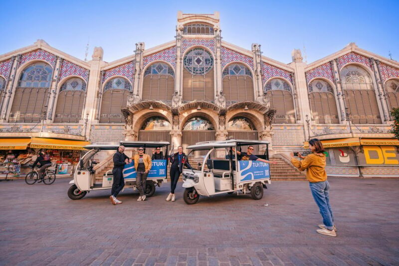 Valencia 1 hour by TukTuki: Essential and Private Tour - Key Points  