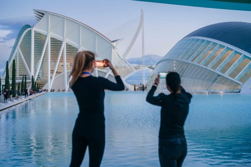 Valencia: 2-hour City Highlights Guided Tuk-Tuk Tour - Who Will Love This Tour?