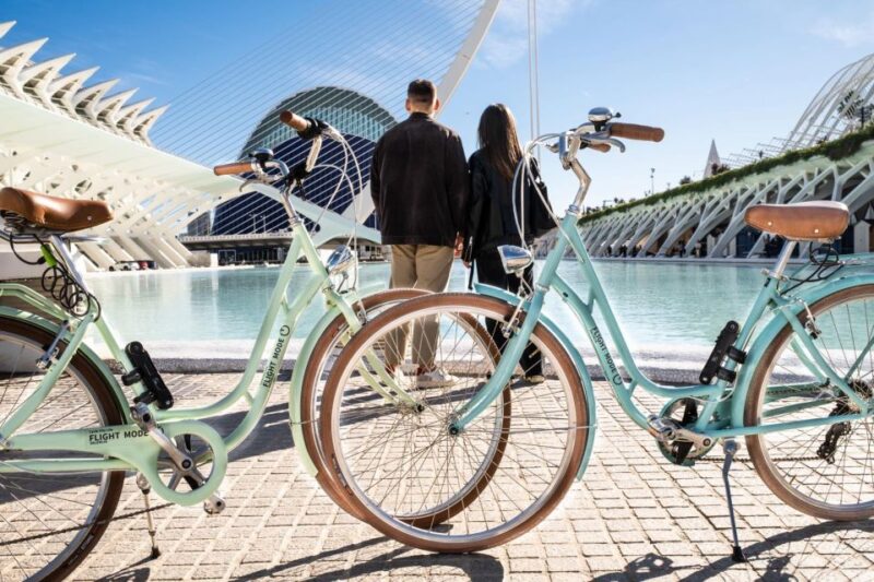 Valencia: Audioguide Eng,Esp,Ita + Bike All Day - Meeting Point and Requirements