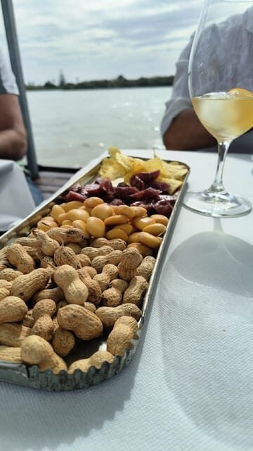 Valencia: Boat ride with tasting of Valencian vermouths - A Deeper Look Into the Experience