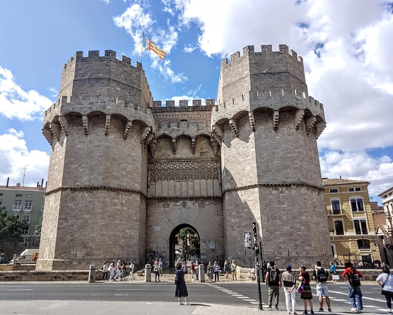 Valencia City Bike Tour; History and Gastronomy. - Key Points