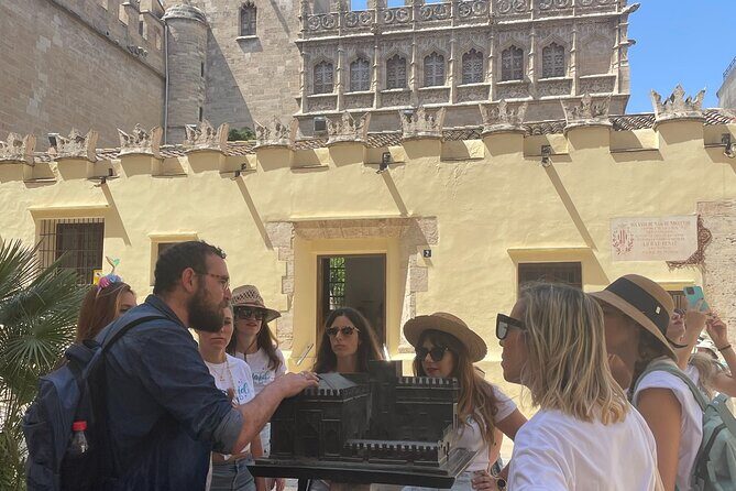 Valencia City Tour: A Treasure Hunt Experience - Who Will Love This Tour?