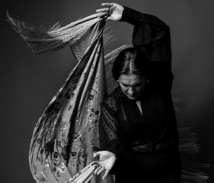 Valencia: Flamenco Show TEATRE TABLAO FLAMENCO in Teatro Talia - Key Points  
