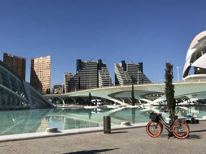 Valencia: Grand City Bike Tour on Bicycle, E-Bike or E-Step - An Inviting Introduction to Valencia