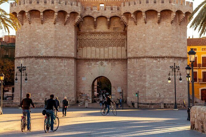 Valencia: Guided Bike Tour of the city's highlights. From 23 - The Sum Up