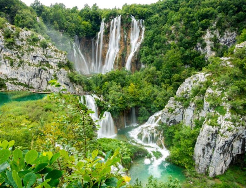 Valencia Natural Wonders: Exploring the Top 4 Waterfalls - Cascada Del Salto: Witnessing Natures Powerful Display