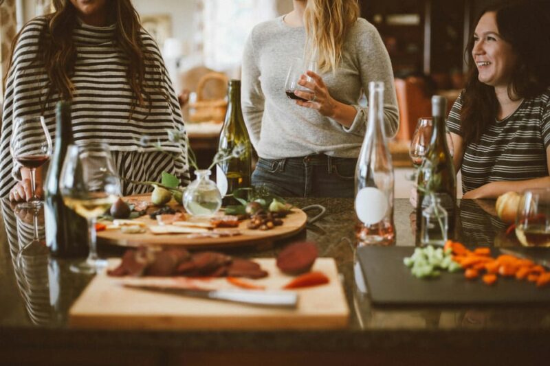 Valencia: NY Holiday Dinner in a Local House - Key Points