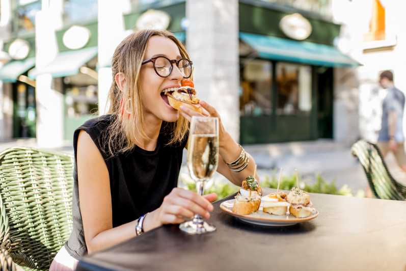 Valencia: Private Brunch Tour With Basic Spanish Learning - Key Points