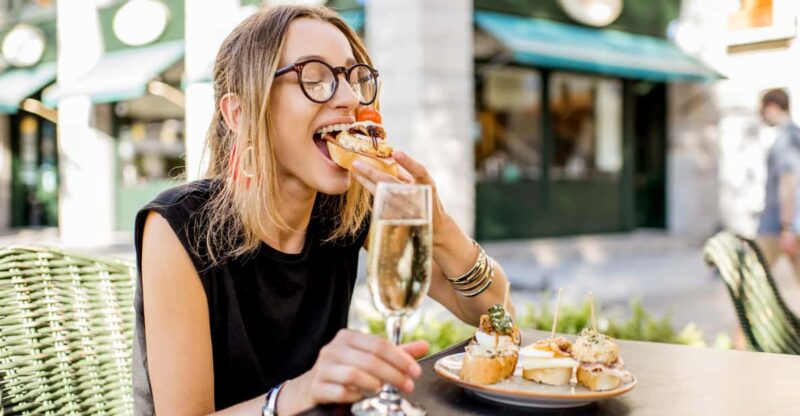 Valencia: Private Brunch Tour With Basic Spanish Learning - Itinerary Highlights