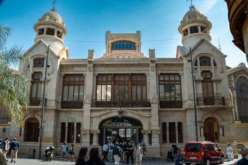 Valencia: Private City Center Highlights Tour with a Local - Religious and Architectural Marvels: Cathedral and Roman Remains