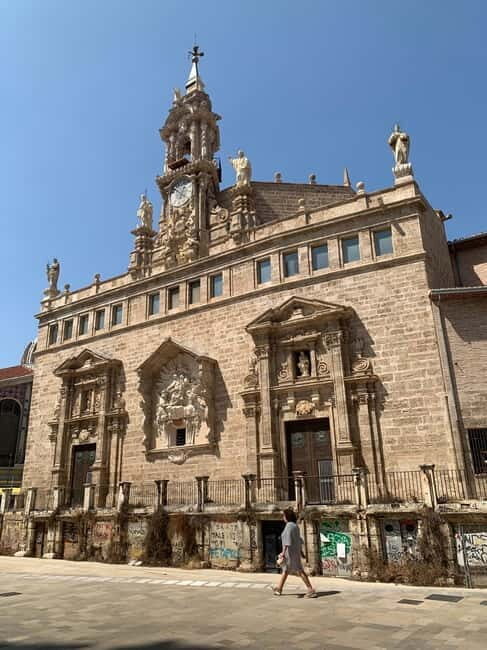 Valencia: Private City Center Highlights Tour with a Local - The Tasting of Valencia’s Famed Horchata