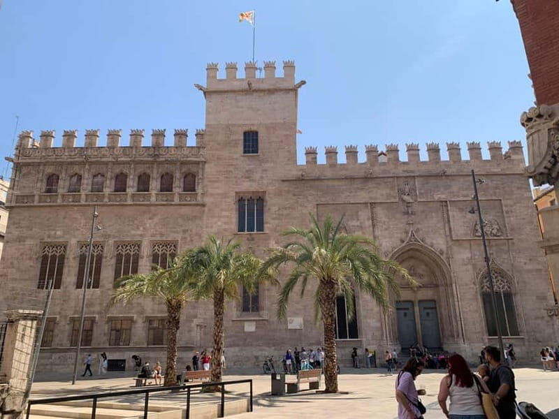 Valencia: Private City Center Highlights Tour with a Local - Who Is This Tour Best For?