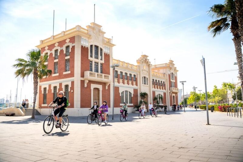 Valencia: Private City Tour on Bike With Drink Stop - Inclusions
