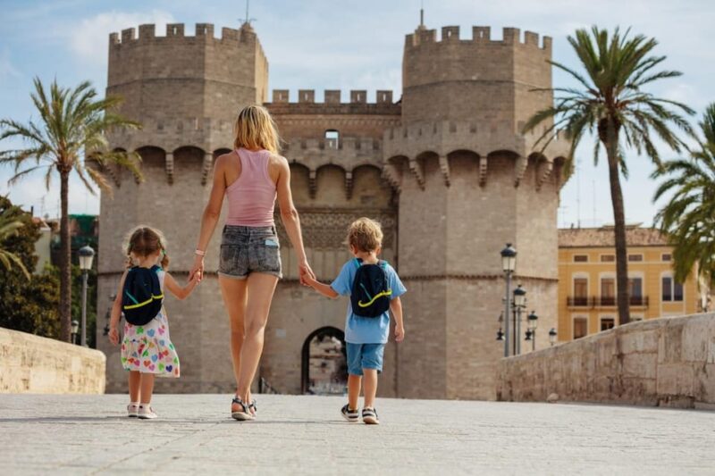 Valencia: Private Family Tour With Churros, Parks & Museum - Family-Friendly Features