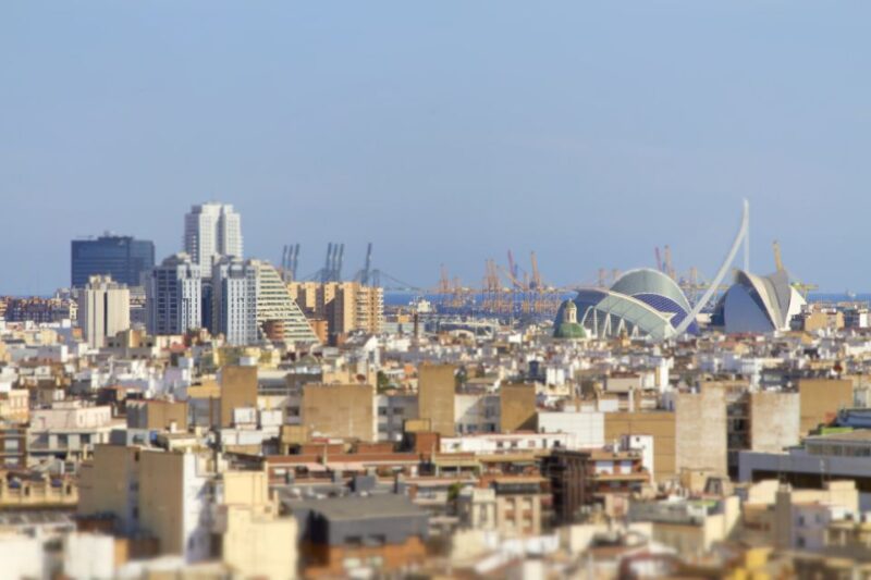 Valencia: Private Guided City Walking Tour - Futuristic Architecture