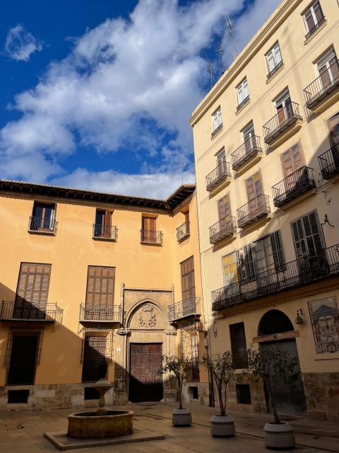 Valencia: the Best 18 Spots in the City (Private/E-Scooters) - Key Points