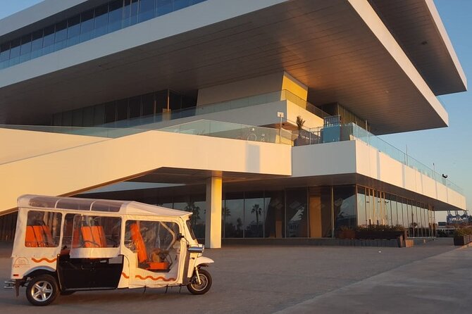 Valencia: Tuk Tuk Modern Tour - Transportation and Pickup