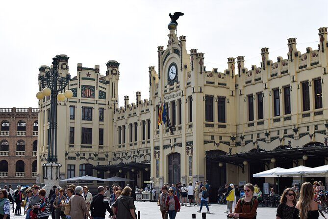 Valencia Walking Food Tour With Secret Food Tours - The Experience and Group Size
