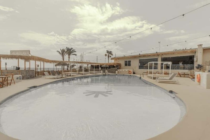 Valencia:Alquiler barco sin licencia PoblaFarnals+Beach Club - Who Will Enjoy This the Most?