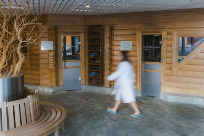 Valkenburg: Thermae 2000 Spa Entry Ticket - Available Treatments and Activities