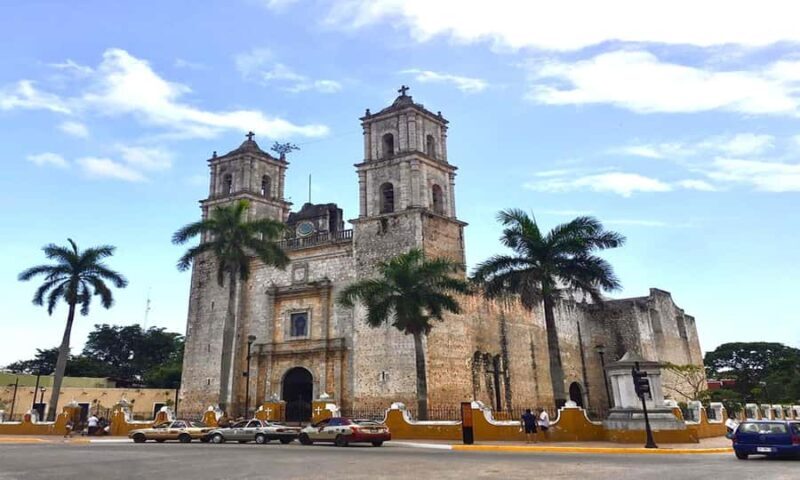 Valladolid: Panoramic Sightseeing Tour Bus - Key Points