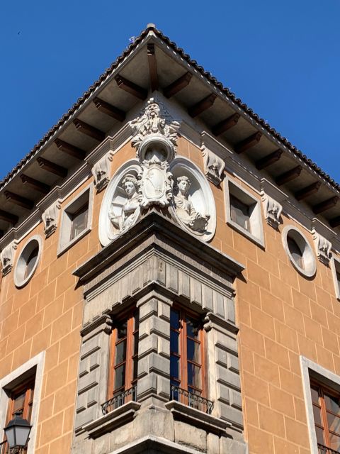 Valladolid: Private Guided Tour With Tapas and Wine Tasting - Itinerary Details