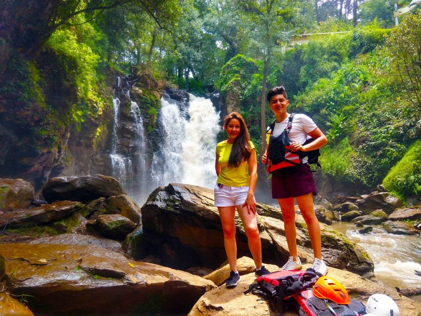 Valle De Bravo: River Expedition - Interacting With the Flowing River