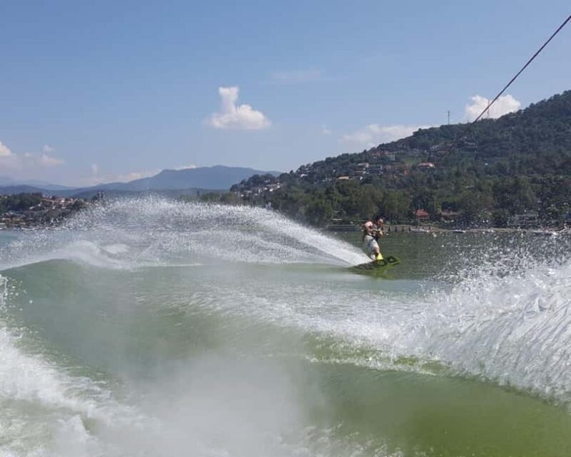 Valle de Bravo: Ski Boat Rentals - What to Expect from Valle de Bravo’s Ski Boat Rentals