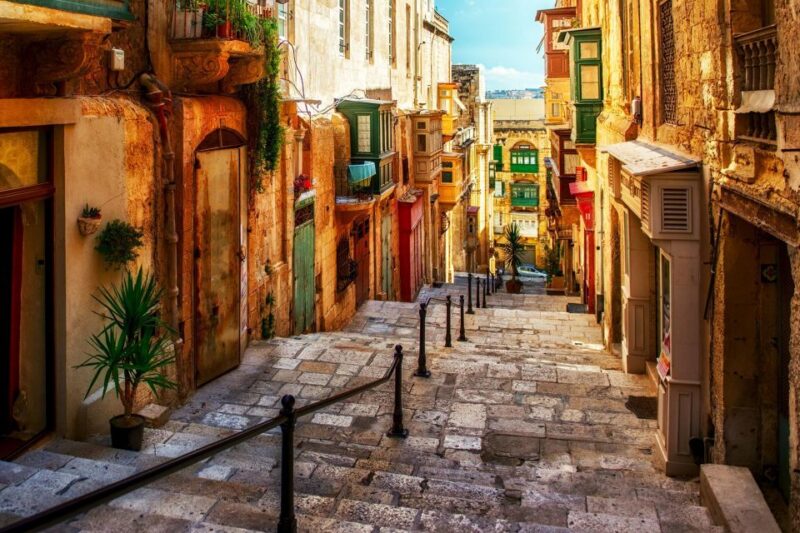 Valletta: Guided Walking Tour With Optional Cathedral Tour - Important Information