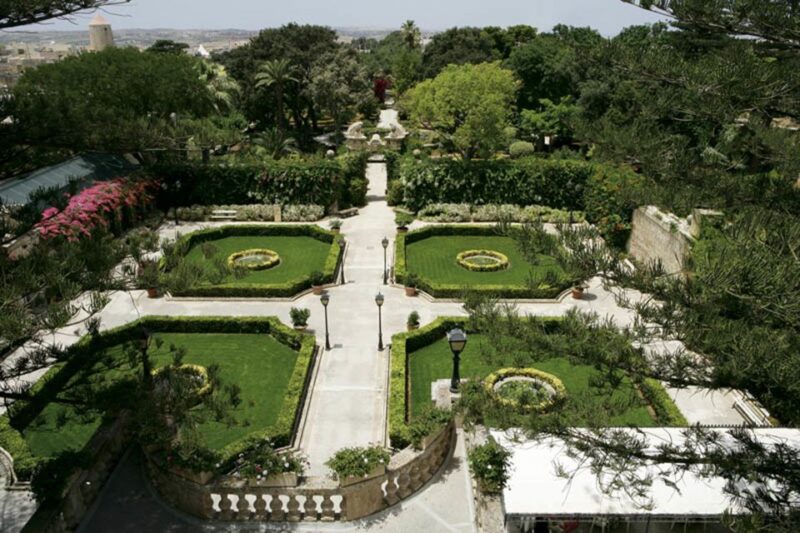 Valletta: Maltas Noble Homes and Palaces Private Tour - Important Information