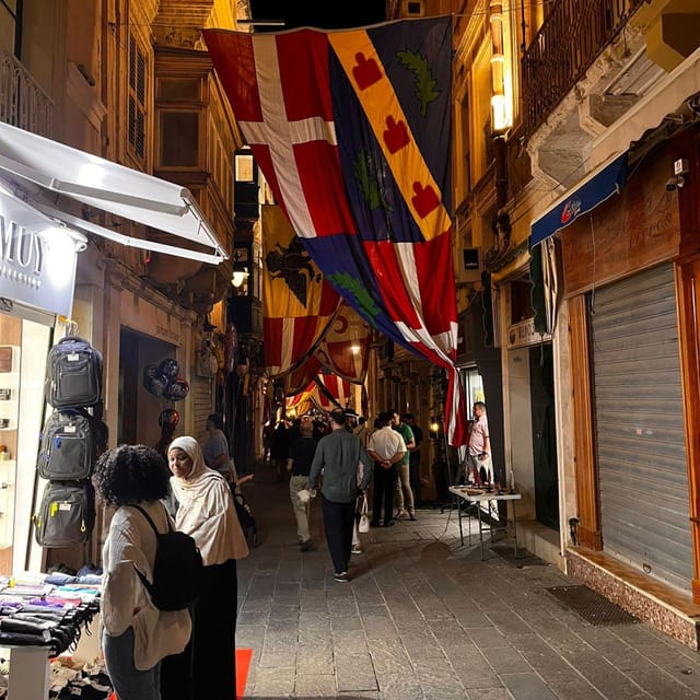Valletta Night TOUR IN PORTUGUESE - Exploring Valletta at Night: A Balance of Beauty and Practicality