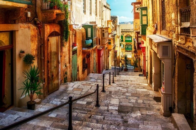 Valletta Private Guided Tour In English, French or Italian - Accessibility and Important Information