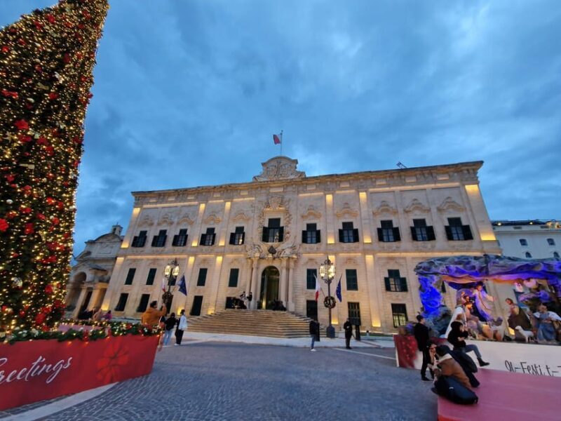 Valletta: Private Walking Tour with Local Guide - What Makes This Tour Stand Out?